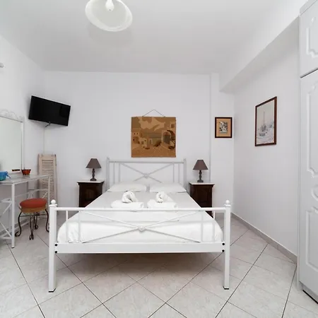 Natassa Apartment Agia Efimia