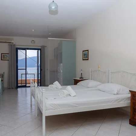 Natassa Apartment Agia Efimia